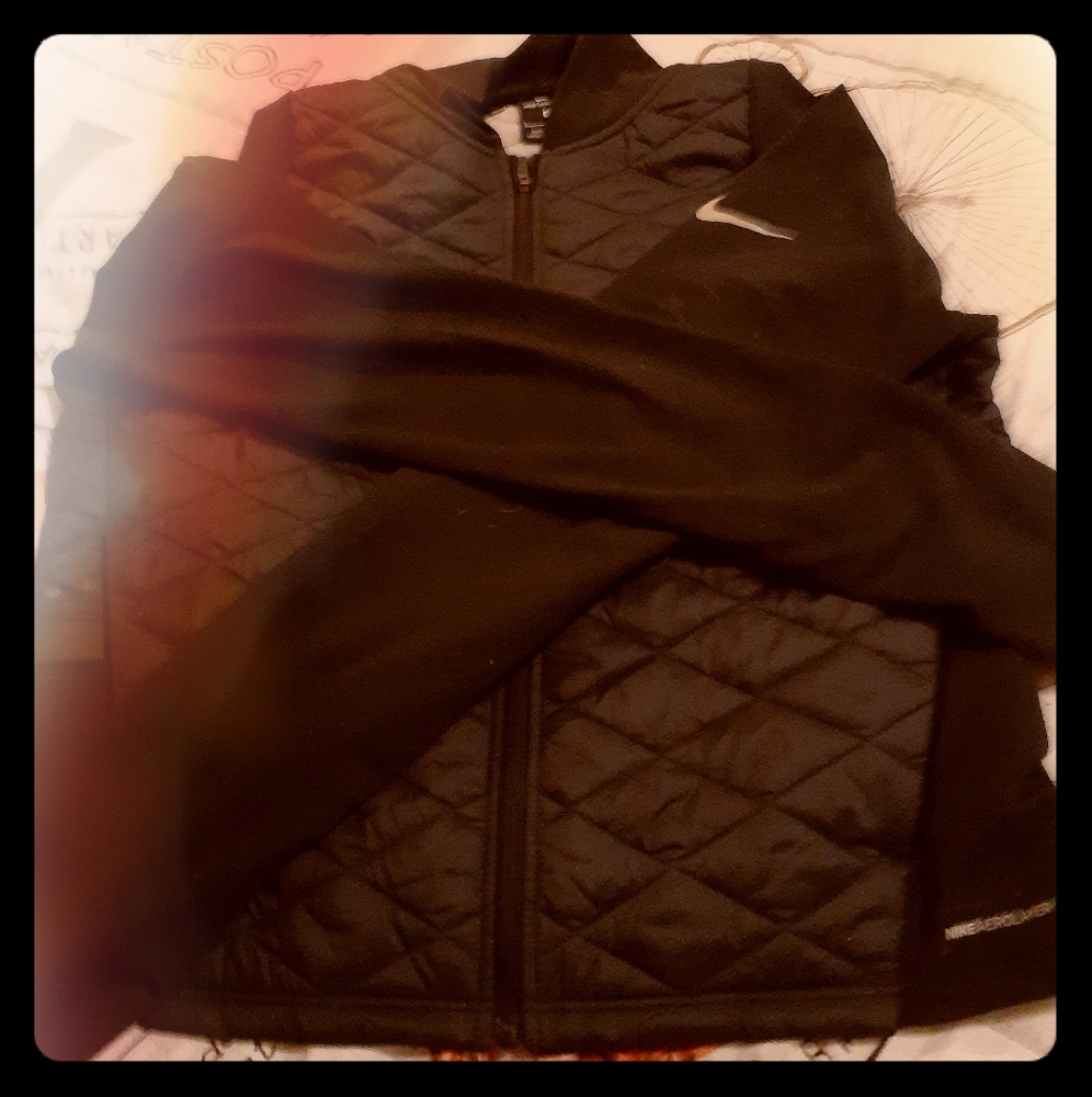 Nike aerolayer running jacket